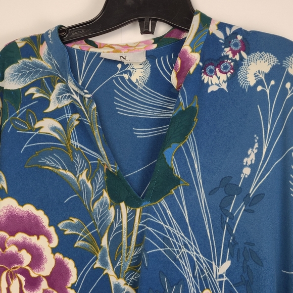 Natori floral caftan (PTP 23") - Picture 4 of 7